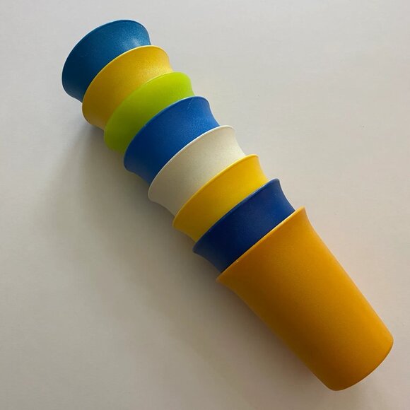 Vintage Tupperware Plastic Tumbler Cups - Picture 3 of 5